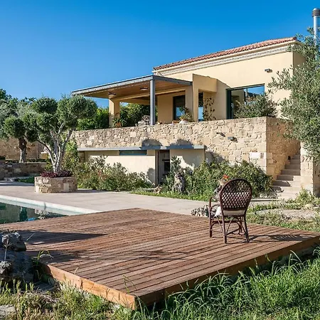 Ariti In Chania Galatas (Chania)